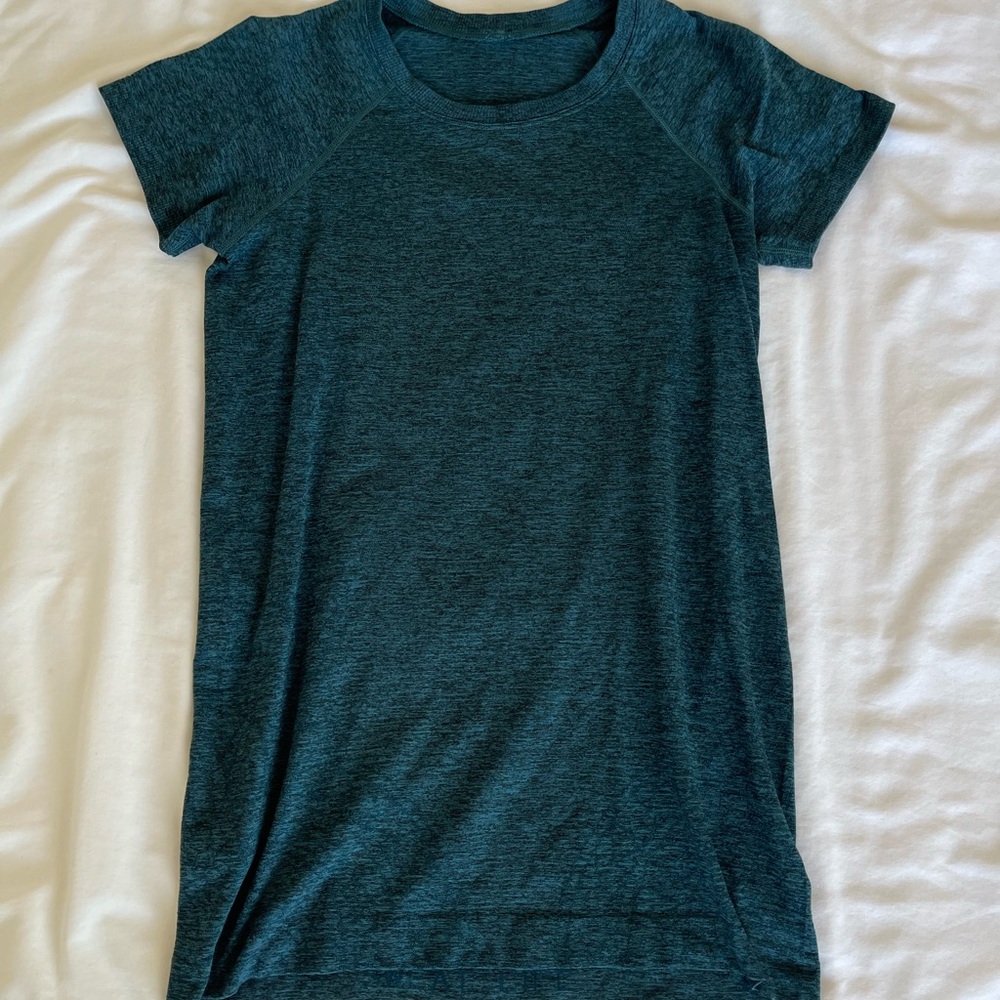 Lululemon Swiftly Tech Short-Sleeve Shirt (Hip Length)